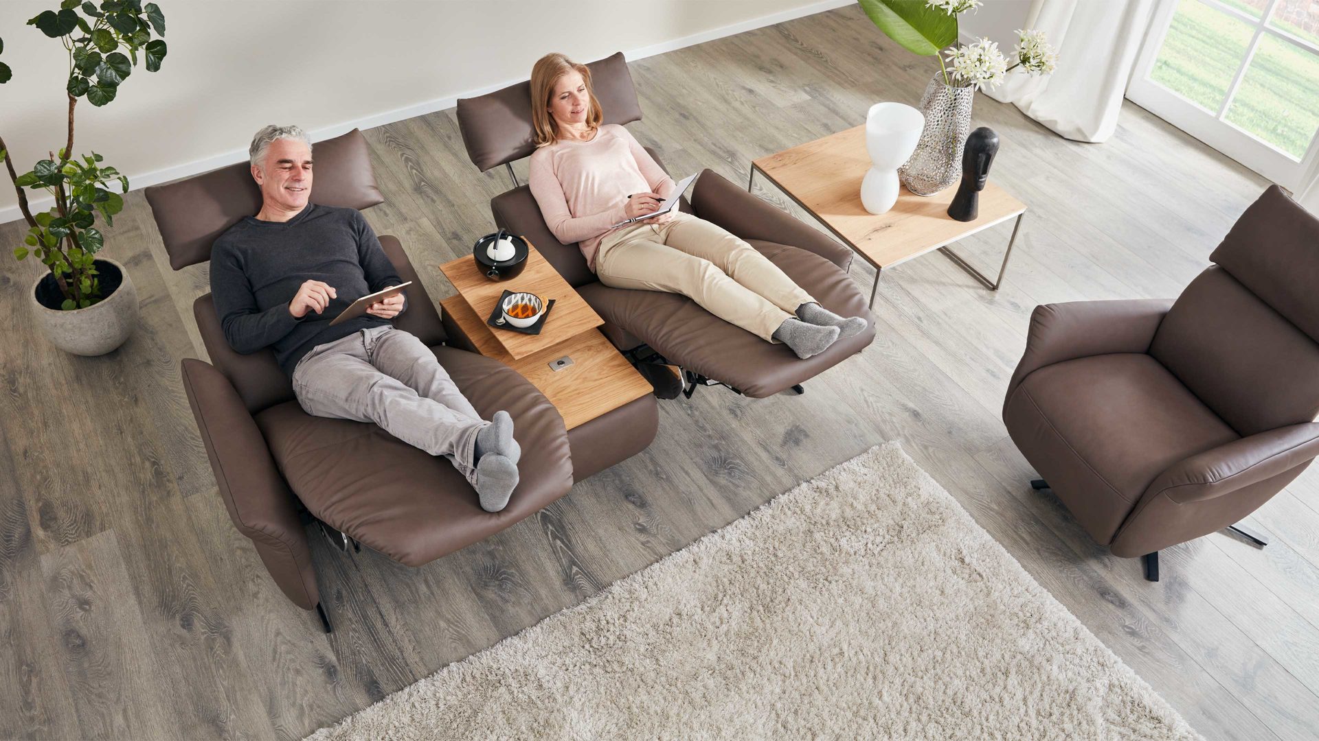 2,5-Sitzer comfortmaster besser sitzen, liegen, leben aus Leder in Dunkelbraun Comfortmaster 4160 - 2,5-Sitzer 44 Q mit Cumuly-Funktionen sattelfarbenes LongLife-Leder – Breite ca. 207 cm