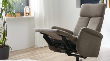 Relaxsessel COMFORT SMART aus Stoff in Beige COMFORT SMART Viro - Relaxsessel mit Federkern taupefarbenes Flachgewebe Picasso & schwarzer Sternfuß