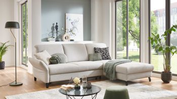 Ecksofa Dietsch. aus Stoff in Hellgrau Polsterprogramm Tiamo Plus - Ecksofa mit Extras silberfarbener Bezug Chrono & Metallfüße 4.28 - Stellfläche ca. 270 x 210 cm