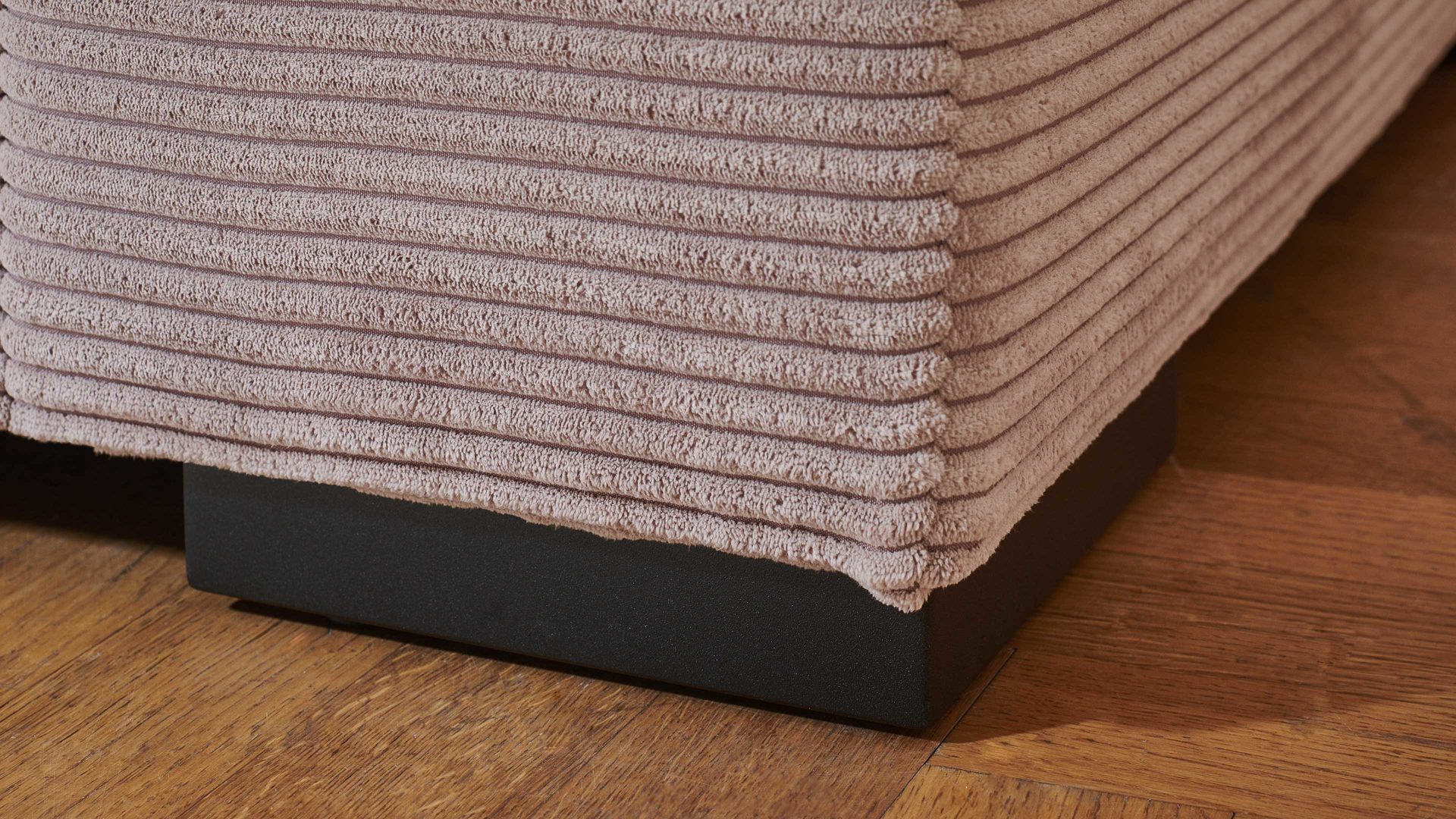 Ecksofa A. z. iwaniccy aus Stoff in Rosa Polsterprogramm Spirit - Ecksofa rosa Breitcord Lincoln 61 - Stellfläche ca. 177 x 323 cm