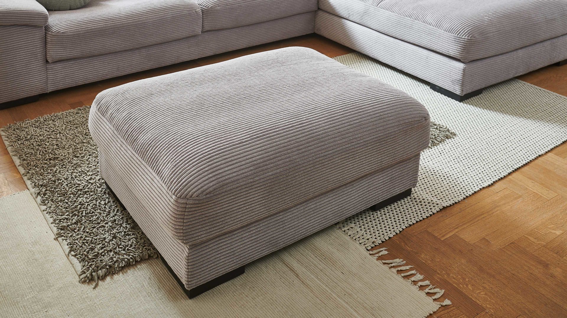 Polsterhocker A. z. iwaniccy aus Stoff in Hellgrau Polsterprogramm Spirit - XXL-Polsterhocker hellgrauer Breitcord Lincoln 86 - ca. 110 x 80 cm