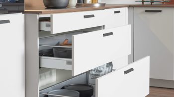 Einbauküche culineo® aus Holz in Hellgrau Culineo® Einbauküche C317 mit beko Einbaugeräten Steingrau & Eiche Sierra - Stellfläche ca. 365 x 363 cm