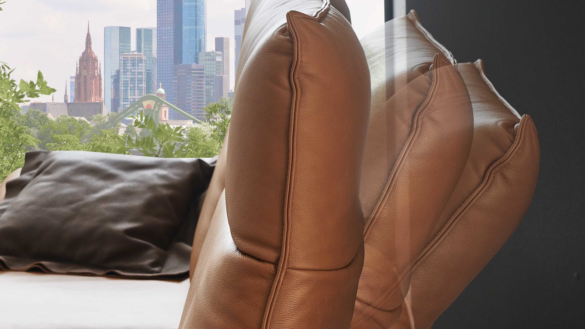 2,5-Sitzer Koinor aus Leder in Hellbraun KOINOR Polstermöbel Serie Caio - 2,5-Sitzer ockerfarbenes Leder Bonita - Länge ca. 234 cm