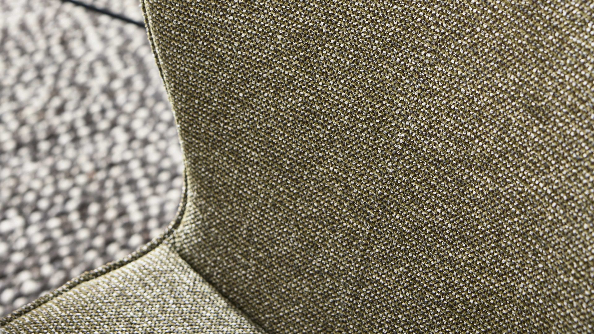 Vierfußstuhl Interliving aus Stoff in Grün Interliving Esszimmer Serie 5115 - Vierfußstuhl Aiko Four A12 jadefarbenes Leder LD7830 & moosfarbener Bezug Sneak 59, umbraugraues Metall