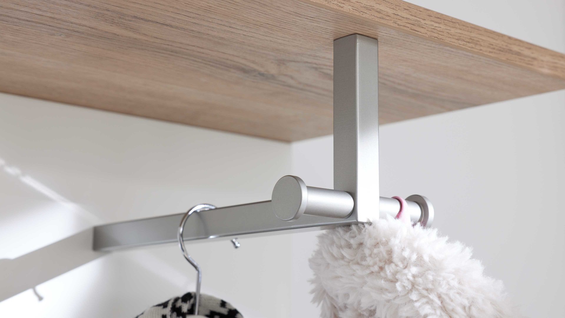 Garderoben-Set Interliving aus Holz in Weiß Interliving Garderobe Serie 6012 - Garderoben-Set weißer Mattlack & Steineiche - dreiteilig