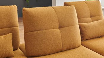 Ecksofa KAWOO aus Stoff in Gelb KAWOO Polsterprogramm Dover XC - Ecksofa senffarbener Bezug Portofino & goldfarbene Maschenware Riviera - Stellfläche ca. 301 x 191 cm