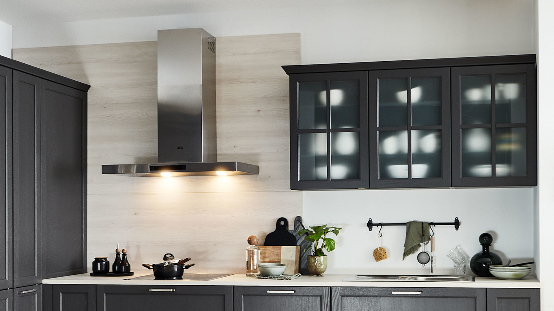 Einbauküche Nolte® küchen aus Holz in Dunkelgrau nolte® Einbauküche Lugano mit AEG Einbaugeräten Graphit & Kiruna Birke – Stellfläche ca. 270 x 365 cm