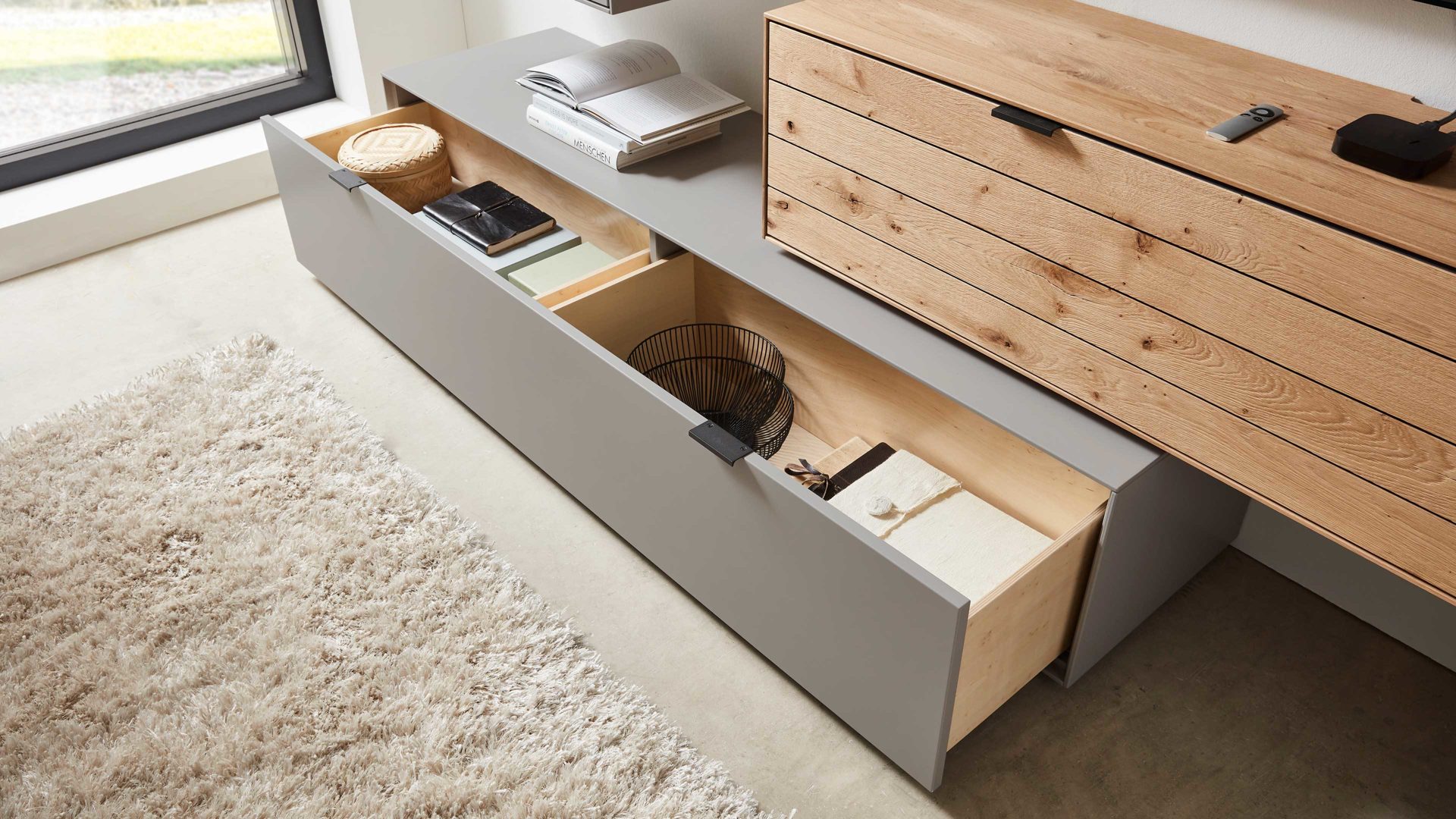 Lowboard Wöstmann markenmöbel aus Holz in Grau WÖSTMANN Wohnprogramm WM 2380 - Lowboard samtgrauer Mattlack - eine Schublade, Breite ca. 182 cm