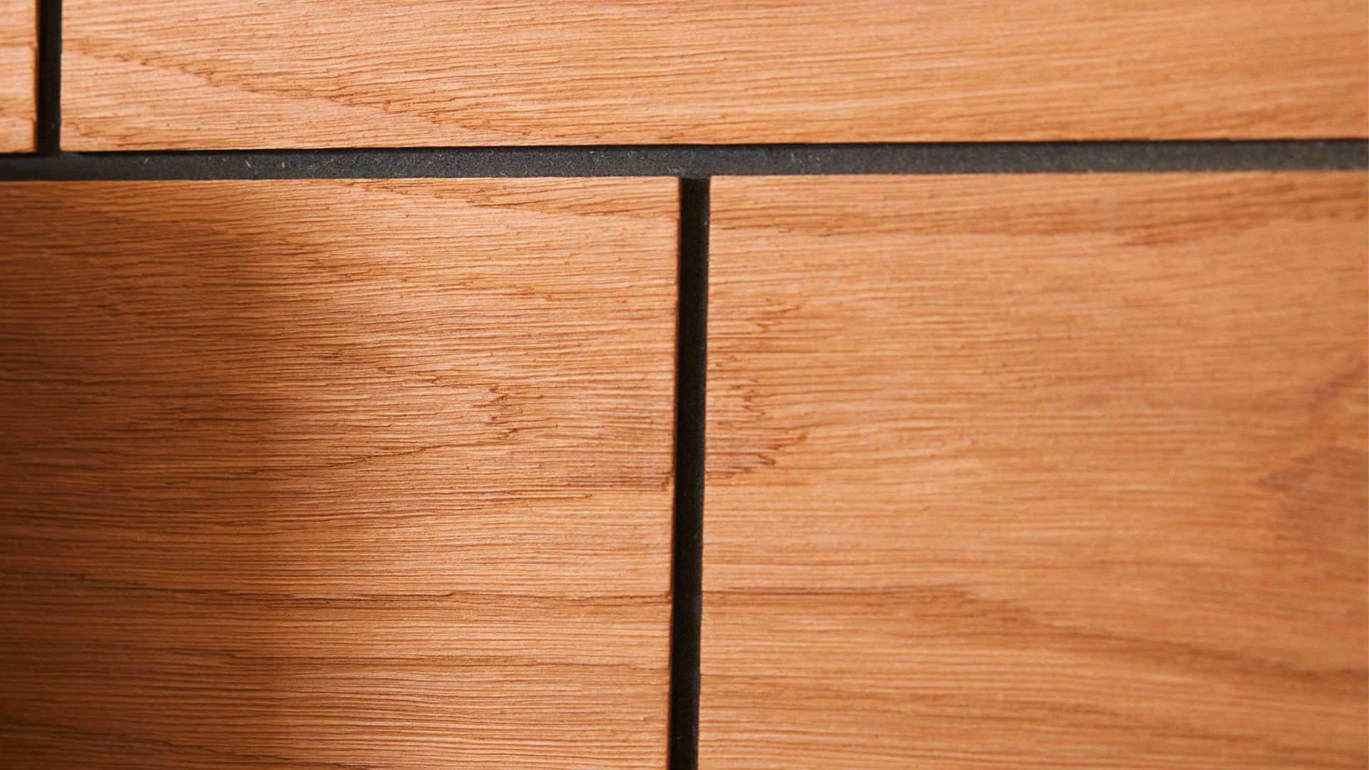 Lowboard Interliving aus Holz in Dunkelgrau Interliving Wohnzimmer Serie 2030 - Hänge-Lowboard Wolfram Grey & Spaltholz - zwei Schubladen, Länge ca. 180 cm