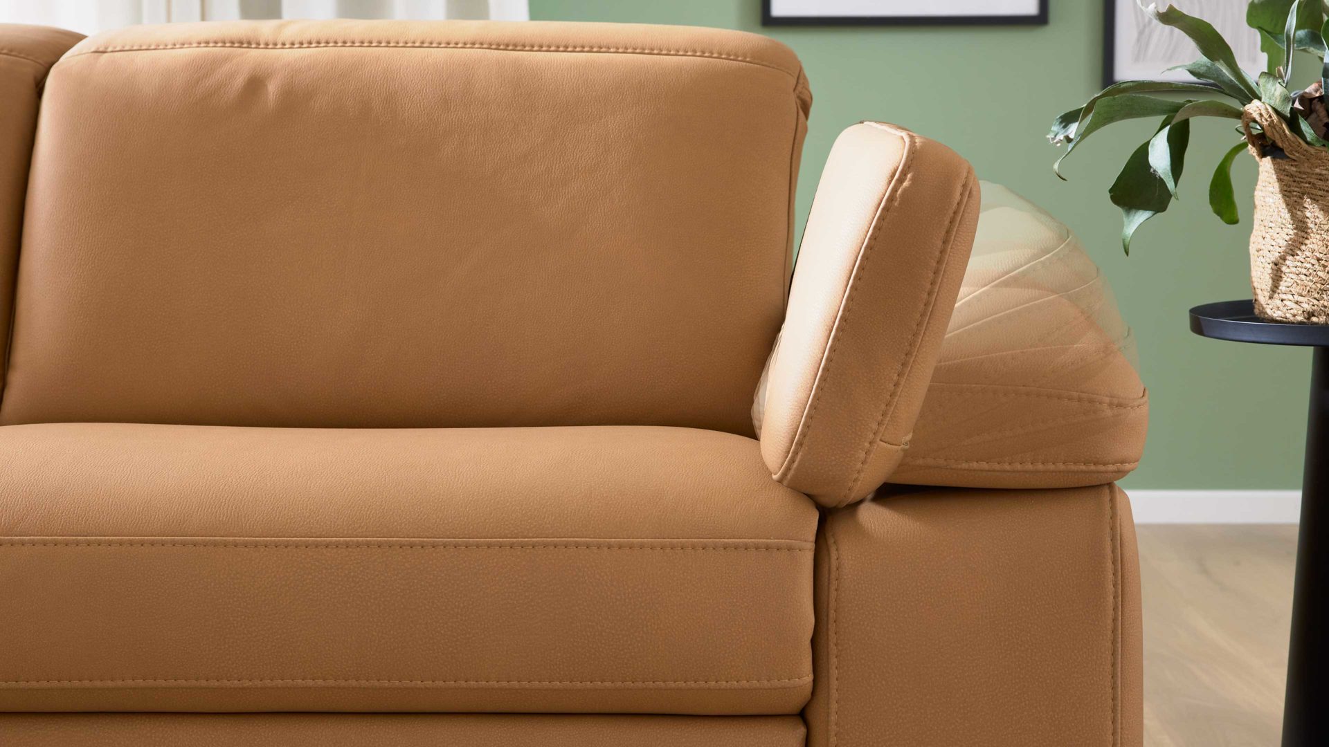 Funktion Interliving aus Metall in Transparent Interliving Sofa Serie 4064 - Armlehnverstellung mit Höhenverstellung