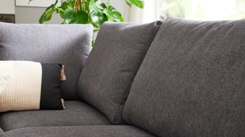 Ecksofa Interliving aus Stoff in Dunkelgrau Interliving Sofa Serie 4255 – Ecksofa grauer Bezug Comora 9853 & silberfarbene Metallfüße 4.26 - Stellfläche ca. 185 x 255 cm