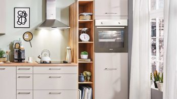 Einbauküche Pino aus Holz in Hellgrau pino Einbauküche inklusive Einbaugeräte Kaschmirgrau - Länge ca. 365 cm