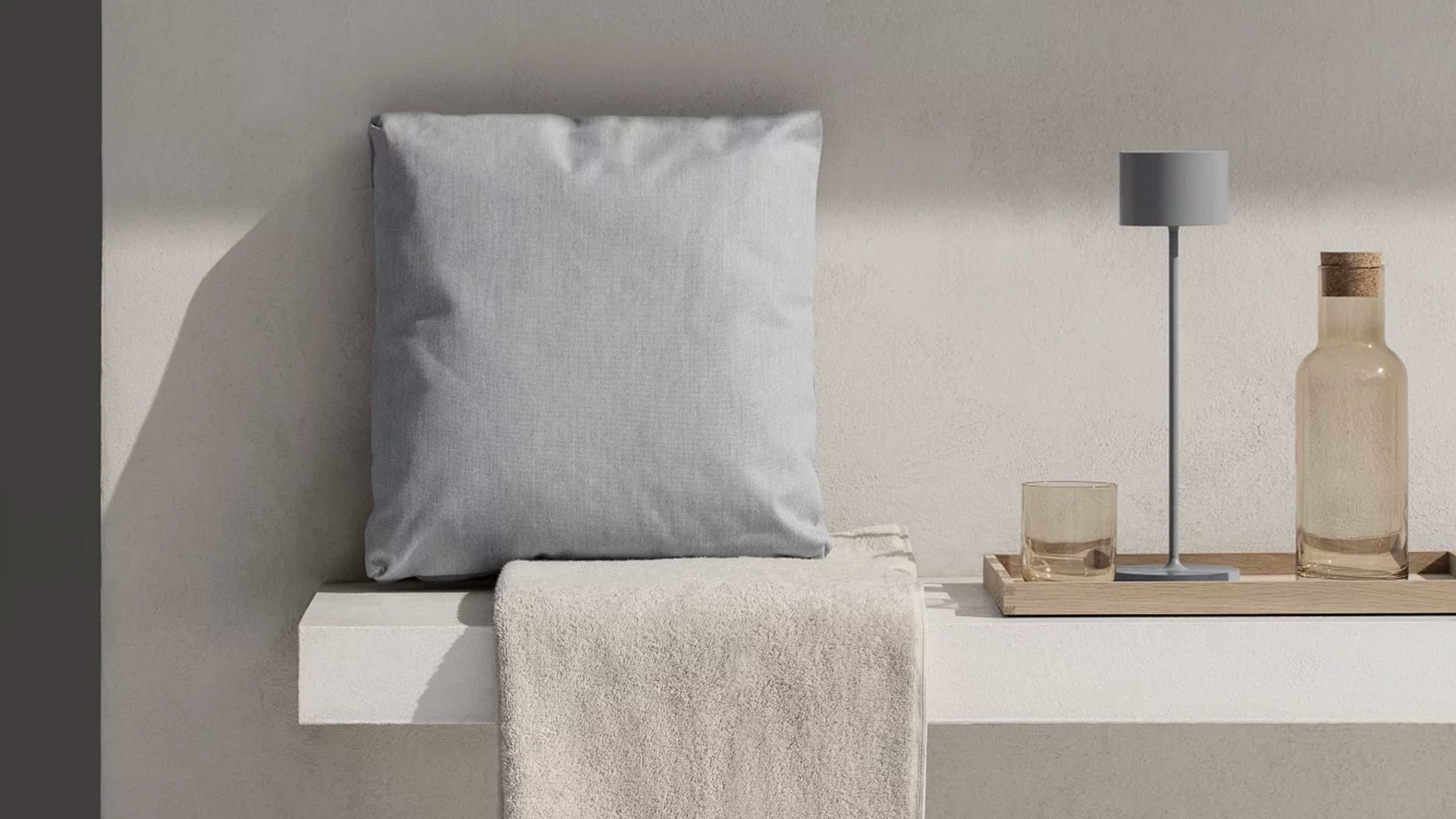 Kissen Blomus aus Kunstfaser in Grau blomus Outdoor Lounge-Kissen Stay steinfarbene Kunstfaser – ca. 45 x 45 cm