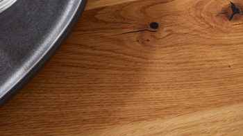 Esstisch Interliving aus Holz in Schwarz Interliving Esszimmer Serie 5118 – Esstisch Charakter-Eiche & mattschwarzes Eisen - ca. 180 x 100 cm