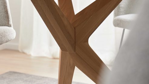 Esstisch Interliving aus Holz in Schwarz Interliving Esszimmer Serie 5118 – Esstisch 6923 Charakter-Eiche - ca. 200 x 100 cm