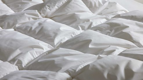 Daunendecke Interliving aus Stoff in Weiß Interliving Bettdecke Serie 9204 - Daunendecke als Winterbett warm, ca. 960 g Daunen - ca. 155 x 200 cm