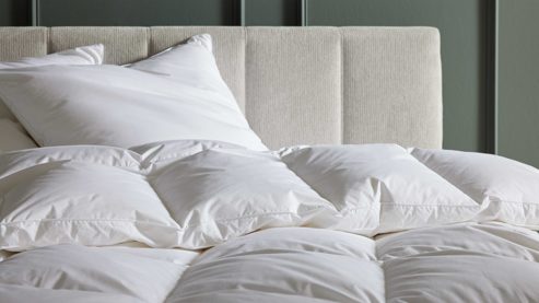 Daunendecke Interliving aus Stoff in Weiß Interliving Bettdecke Serie 9204 - Daunendecke als Winterbett warm, ca. 1.240 g Daunen - ca. 200 x 200 cm