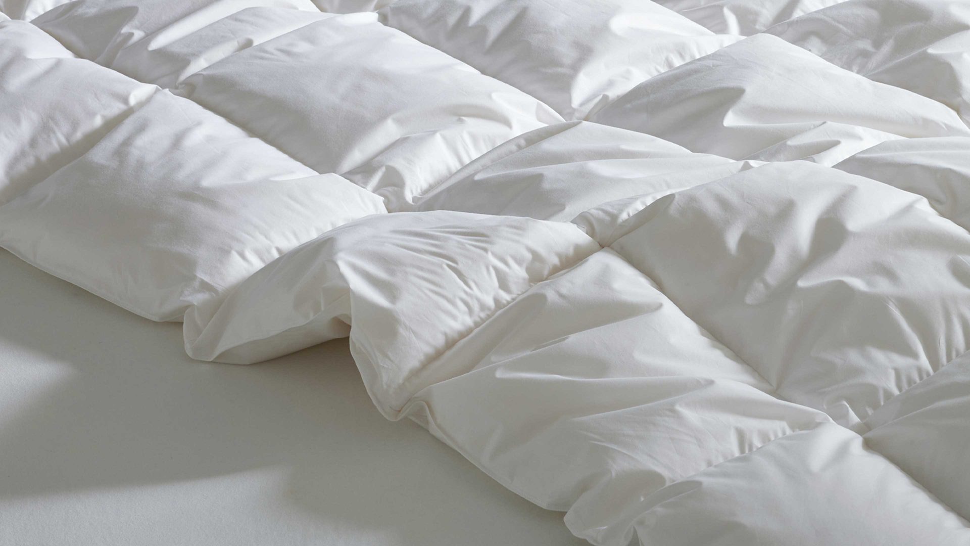 Daunendecke Interliving aus Stoff in Weiß Interliving Bettdecke Serie 9205 - Daunendecke als Cassettendecke normal, ca. 690 g Daunen - ca. 155 x 200 cm