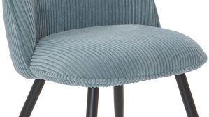 Vierfußstuhl WOODS & TRENDS aus Stoff in Hellblau WOODS & TRENDS Polsterstuhl Arielle hellblauer Breitcord & schwarzes Metall