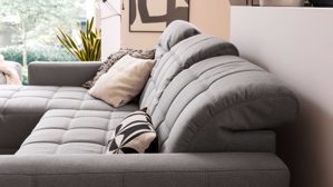 Ecksofa KAWOO aus Stoff in Grau KAWOO Serie 8334 - Ecksofa silbergrauer Webstoff DRL 69 & schwarze Metallfüße S11 - Stellfläche ca. 187 x 273 cm