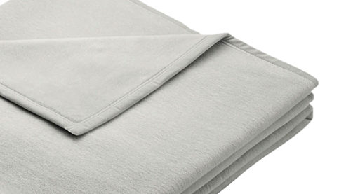 Wohndecke Biederlack® aus Mischgewebe in Hellgrau Biederlack® Wohndecke Cotton Home silberfarbenes Mischgewebe - ca. 150 x 200 cm