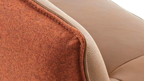 Eckbank Koinor aus Leder in Braun KOINOR Dining System - Eckbank muskatfarbenes Leder India & cognacfarbener Loden 39 - Stellfläche ca. 162 x 217 cm