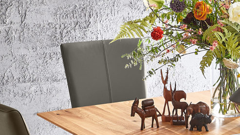 Vierfußstuhl laVie aus Leder in Dunkelgrau laVie Color-Line - Polsterstuhl schiefergraues Leder Napoli 989 & schwarzes Eisen