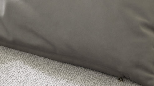 Kissenbezug /-hülle Interliving aus Stoff in Hellgrau Interliving Kissenhülle Serie 9120 silberfarbener Samt - ca. 45 x 45 cm