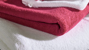 Handtuch Interliving aus Naturfaser in Pink Interliving Handtuch Serie 9108 - Handtuch pinke Baumwolle  - ca. 60 x 110 cm