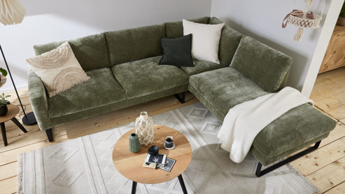 Ecksofa Roomio® aus Stoff in Grün Roomio® No. 4105 - Ecksofa schildkrötenfarbener Bezug Monty & schwarze Kufenfüße 256 MK - Stellfläche ca. 278 x 221 cm