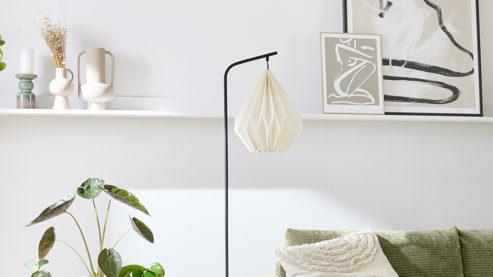 Stehleuchte Roomio® aus Karton / Papier / Pappe in Weiß Roomio® Lampen No. 9808 - Stehlampe weißes Papier & schwarzes Metall - Höhe ca. 159 cm