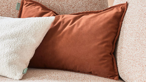 Kissenbezug /-hülle Roomio® aus Stoff in Orange Roomio® Kissenhülle No. 9401 rostfarbener Samt - ca. 40 x 60 cm