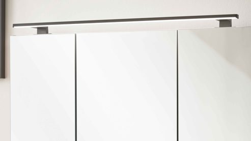 Aufbauleuchte Interliving aus Metall in Schwarz Interliving Bad Serie 3702 - Aufsatzlampe 7751 Mattschwarz - Länge ca. 90 cm