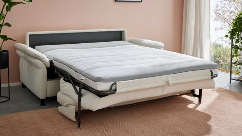 Schlafsofa Interliving aus Stoff in Weiß Interliving Schlafsofa Serie 4700 - Schlafsofa 140LÄ naturweißes Flachgewebe Cyber & schwarze Aluminiumfüße - Breite ca. 208 cm
