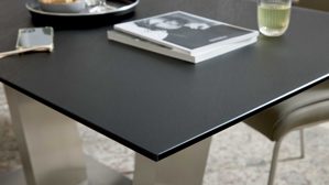 Esstisch Interliving aus Glas in Schwarz Interliving Esszimmer Serie 5122 – Esstisch schwarzes Glas & Edelstahl - ca. 160 x 90 cm