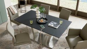 Esstisch Interliving aus Glas in Schwarz Interliving Esszimmer Serie 5122 – Esstisch schwarzes Glas & Edelstahl - ca. 160 x 90 cm