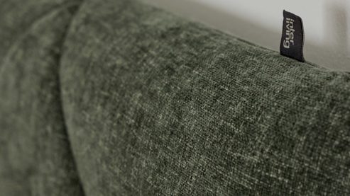 Boxspringbett Interliving aus Stoff in Grün Interliving Bettensystem Serie 1420 - Boxspringbett moosgrüne Chenille Toni & schwarze Holzfüße - Liegefläche ca. 180 x 200 cm
