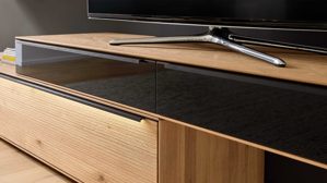 Wohnwand Interliving aus Holz in Holzfarben Interliving Wohnzimmer Serie 2033 - Wohnwand V12601 Asteiche - dreiteilig, Breite ca. 303 cm