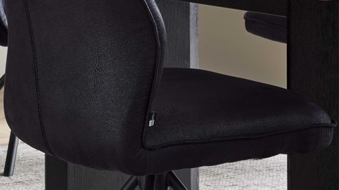 Vierfußstuhl Interliving aus Kunstfaser in Schwarz Interliving Esszimmer Serie 5116 – Polsterstuhl mit Drehfunktion carbonschwarze Mikrofaser Night & schwarzes Gestell F37