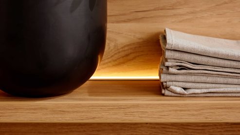 Möbelbeleuchtung Interliving aus Kunststoff in Weiß Interliving Wohnzimmer Serie 2032 - LED-Beleuchtung ZLL260 zweiteilig, passend für Wandboarde