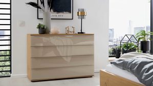 Schubladenkommode Interliving aus Holz in Holzfarben Interliving Schlafzimmer Serie 1210 – Schubladenkommode 540066 Taupe & Balkeneiche - fünf Schubladen, Breite ca. 120 cm