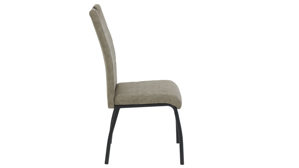 Vierfußstuhl Hela aus Stoff in Beige Polsterstuhl Petra S schlammfarben & schwarzes Metall