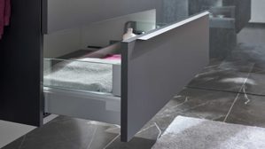 Badmöbel-Set Interliving aus Holz in Schwarz Interliving Bad Serie 7945 - Badkombination Basis graphitschwarzes Lacklaminat & schwarzes Duratek®