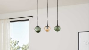 Pendelleuchte Interliving aus Glas in Mehrfarbig Interliving Leuchten Serie 9350 - Hängelampe Glas in Amber, Grün & Rauch - drei Lampenschirme